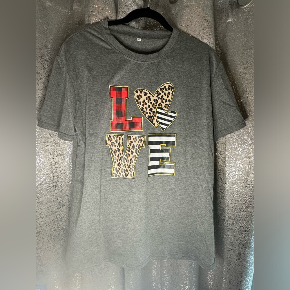 LOVE Shirt